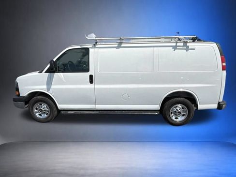 Used 2015 GMC Savana 2500 RWD image 5