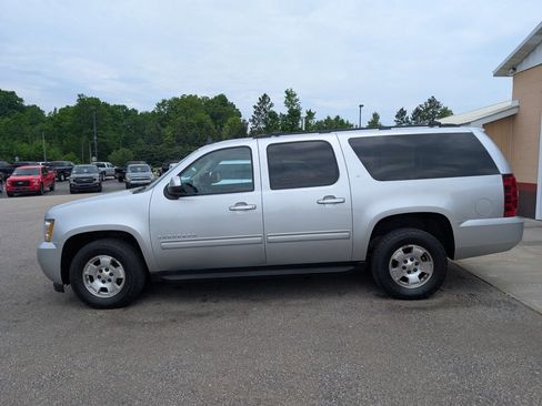 Used 2012 Chevrolet Suburban LT w/ Luxury Package image 8