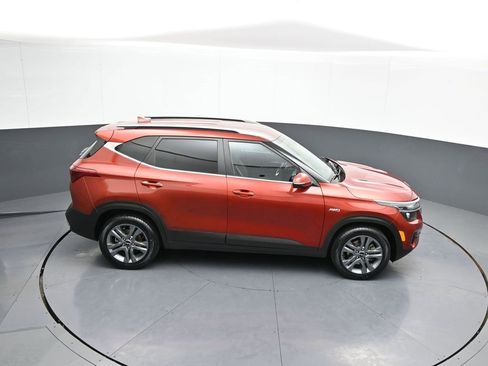 Certified 2022 Kia Seltos S image 36