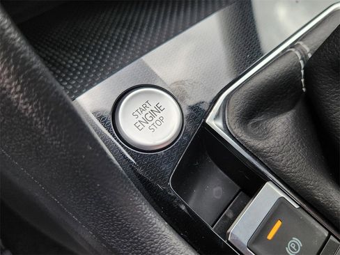 New 2025 Volkswagen Taos S image 15