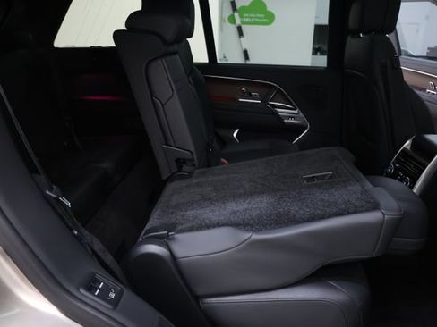Used 2025 Land Rover Range Rover Long Wheelbase SE AWD/4WD image 83