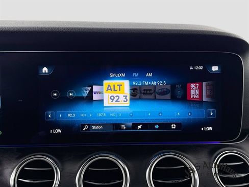 Used 2023 Mercedes-Benz E 350 4MATIC Sedan image 17