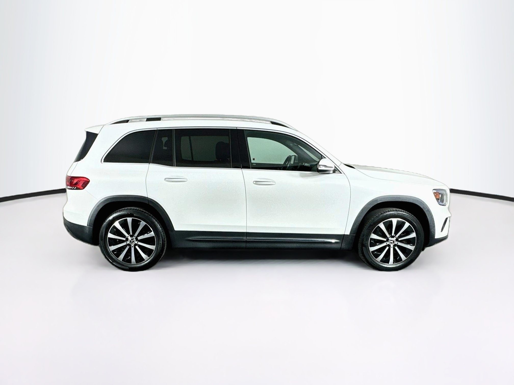 Used 2021 Mercedes-Benz GLB 250 image 10