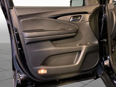 Used 2019 Honda Pilot Touring image 22