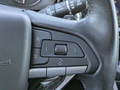 Used 2021 Cadillac XT6 Premium Luxury image 24