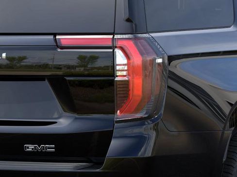 New 2026 GMC Yukon XL Denali Ultimate AWD/4WD image 11