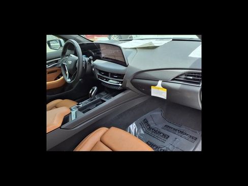 Used 2025 Cadillac CT5 Sport RWD image 8