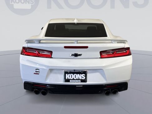 Used 2017 Chevrolet Camaro SS image 5