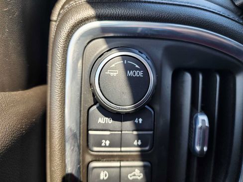 Used 2021 Chevrolet Silverado 1500 LT Trail Boss w/ Convenience Package II AWD/4WD image 27