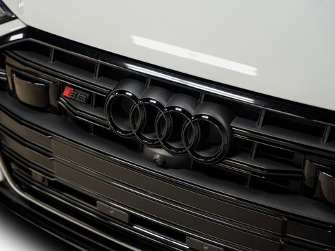 Used 2021 Audi S6 Prestige w/ Prestige Package image 6