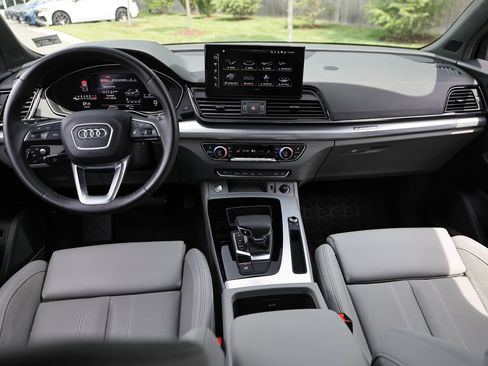 Used 2023 Audi Q5 2.0T Prestige w/ Prestige Package AWD/4WD image 26