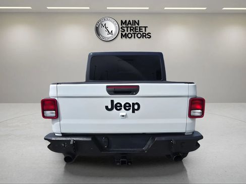 Used 2020 Jeep Gladiator Sport w/ Quick Order Package 23S image 3