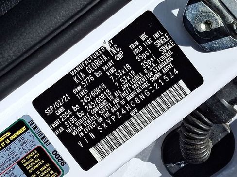 Used 2022 Kia Telluride LX image 39