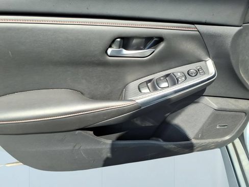 Used 2024 Nissan Sentra SR w/ SR Premium Package FWD image 14