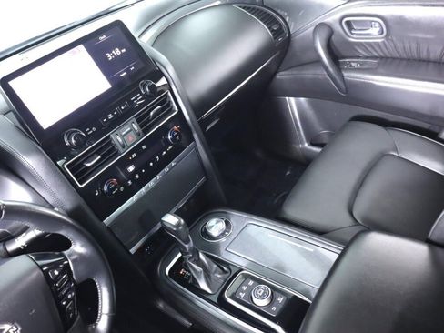 Used 2021 Nissan Armada SV image 34