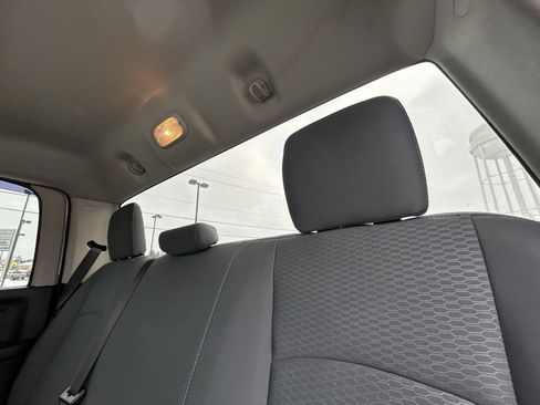 Used 2017 RAM 2500 Tradesman w/ Chrome Appearance Group image 25