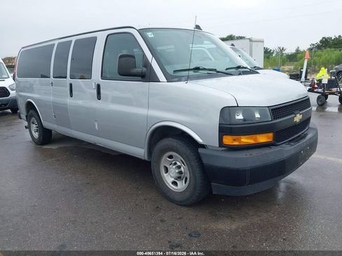 Used 2019 Chevrolet Express 3500 LS RWD image 1