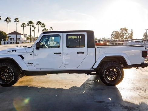 New 2026 Jeep Gladiator Willys image 14