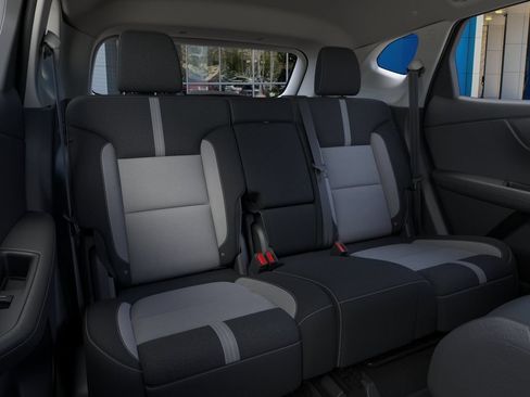 New 2026 Chevrolet Blazer LT w/ Convenience Package FWD image 17