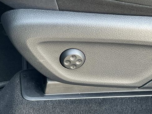 Used 2025 Mercedes-Benz GLE 350 4MATIC image 22