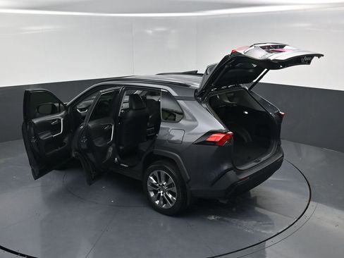 Used 2023 Toyota RAV4 XLE Premium FWD image 20