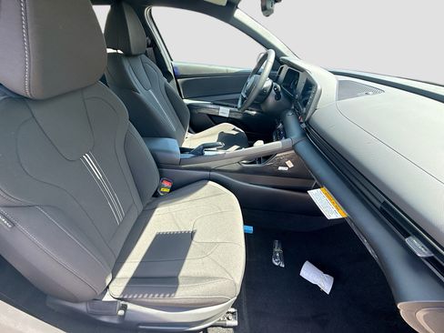 New 2026 Hyundai Elantra Sport FWD image 20