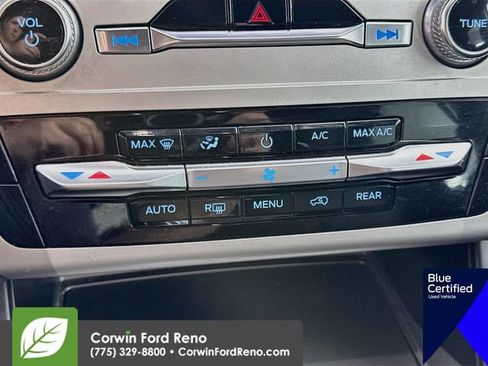Used 2021 Ford Explorer XLT AWD/4WD image 18
