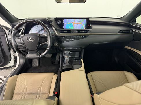 Used 2020 Lexus ES 350 Ultra Luxury w/ Accessory Package 2 image 17