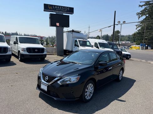 Used 2019 Nissan Sentra SV FWD image 2