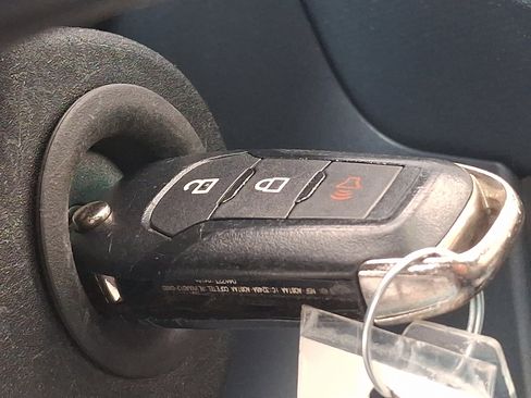 Used 2022 Ford Maverick XLT FWD image 24