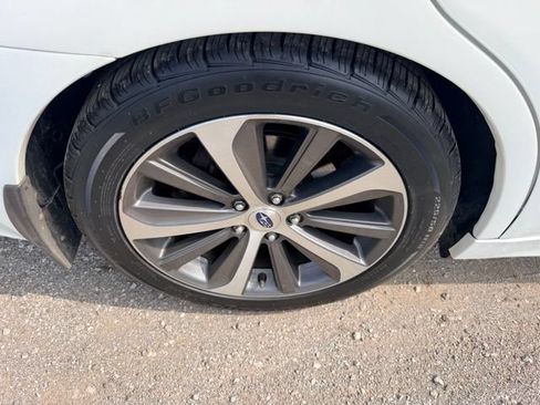 Used 2016 Subaru Legacy 3.6R Limited AWD/4WD image 10