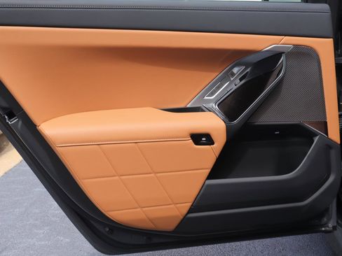 New 2026 BMW 740i xDrive w/ Premium Package image 12