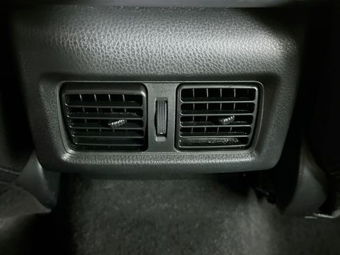 Used 2025 Toyota Camry LE image 27