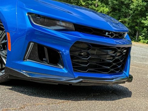 Used 2017 Chevrolet Camaro ZL1 RWD image 26