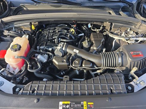 Used 2023 Jeep Grand Cherokee L Limited w/ MOPAR Finishing Package image 29