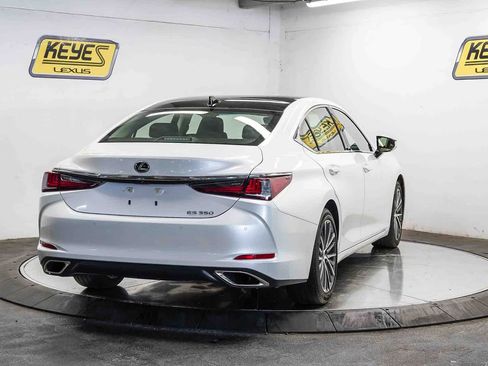 Used 2023 Lexus ES 350 w/ Premium Package FWD image 4