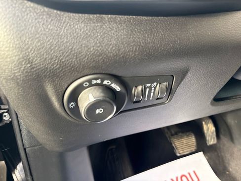 Certified 2023 Jeep Compass Latitude image 15