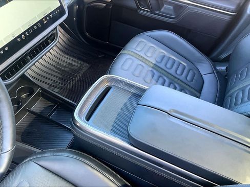 Used 2023 Rivian R1T Adventure AWD/4WD image 15