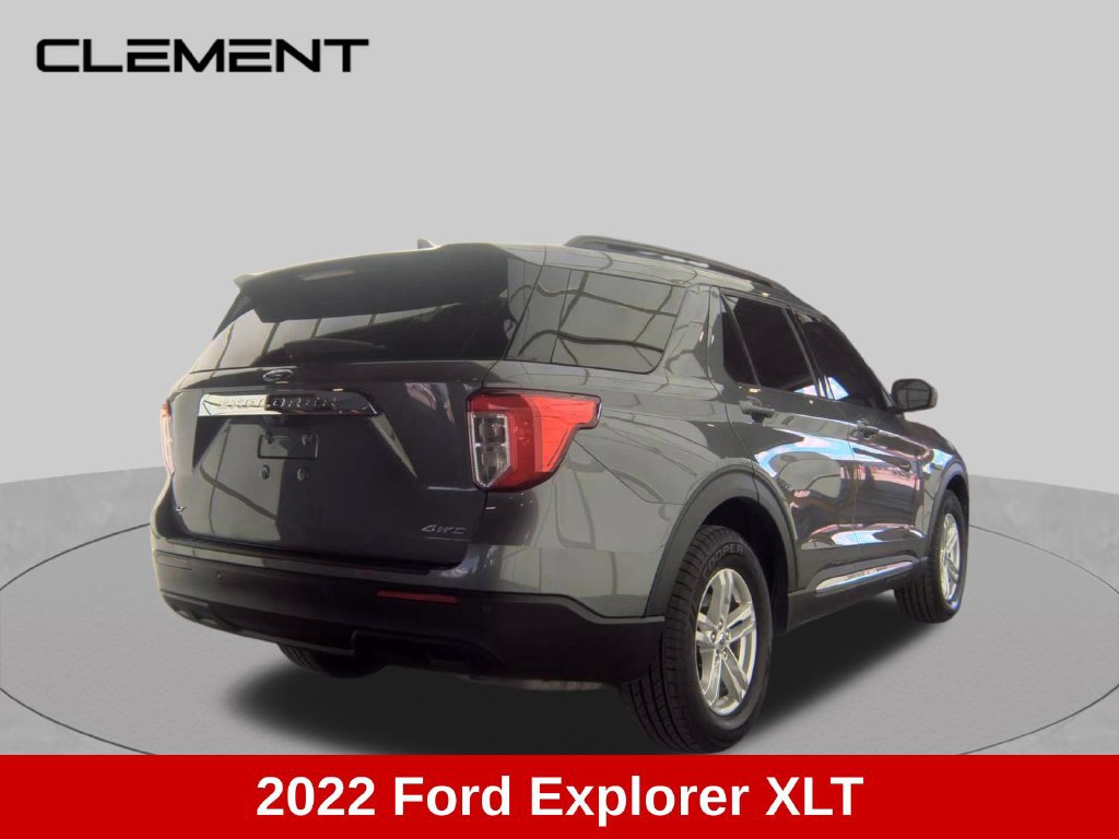 Used 2022 Ford Explorer XLT AWD/4WD image 6