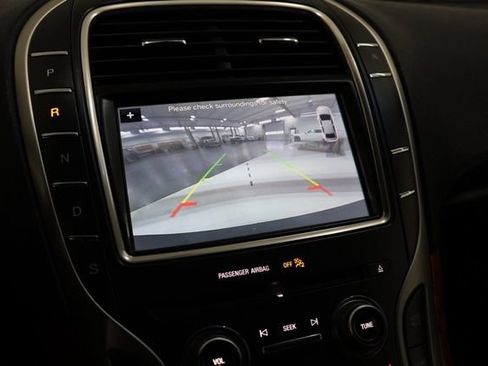 Used 2019 Lincoln Nautilus Select AWD/4WD image 29