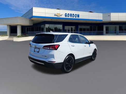 Used 2024 Chevrolet Equinox LT FWD image 5