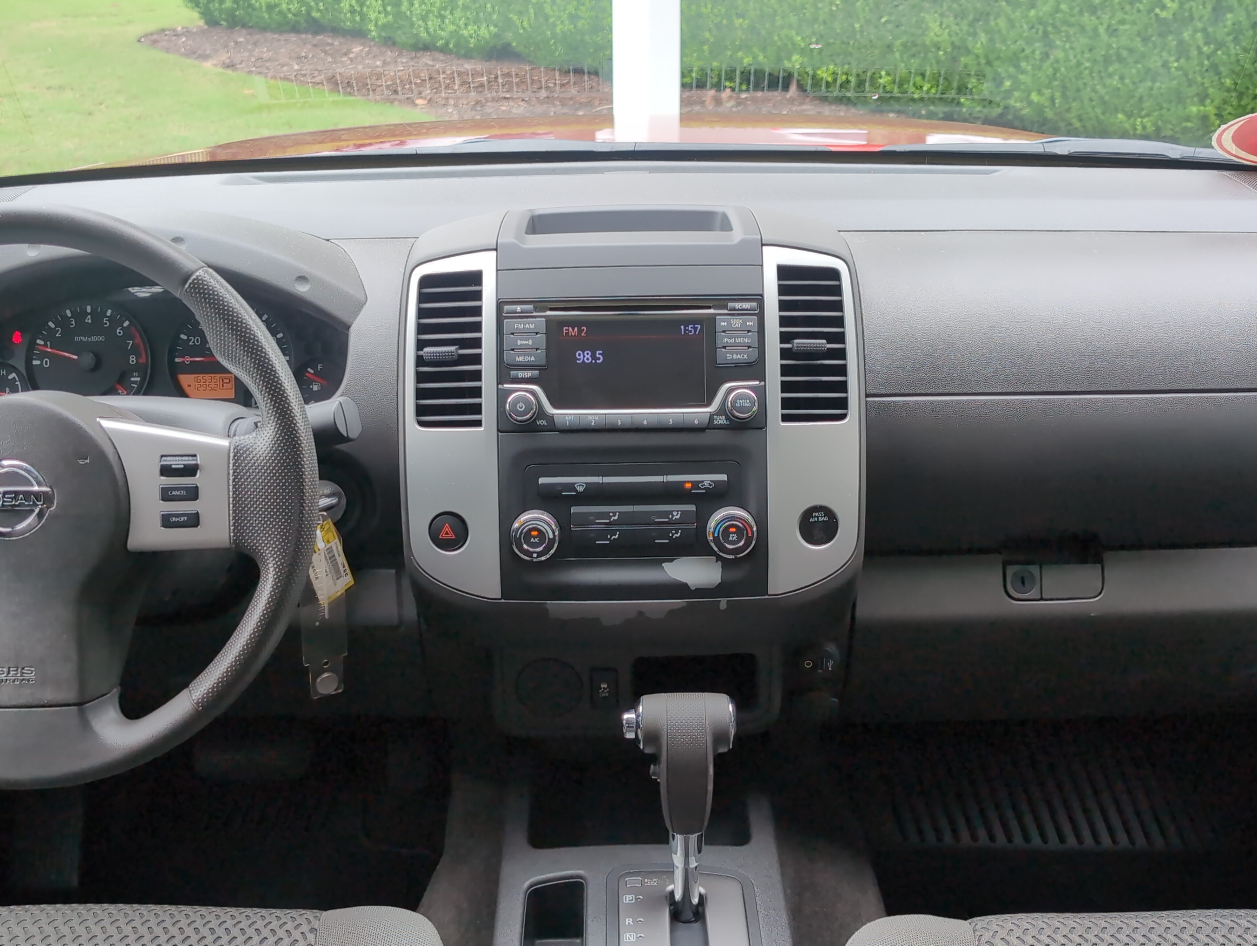 Used 2017 Nissan Frontier SV RWD image 27