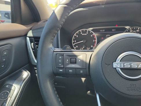Used 2023 Nissan Rogue SL w/ SL Premium Package FWD image 21