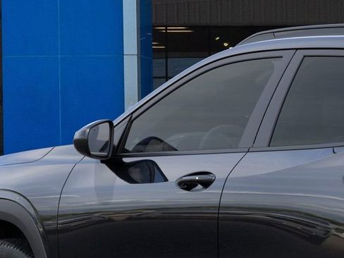 New 2026 Chevrolet Trax LT image 12