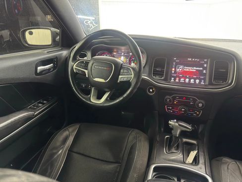 Used 2015 Dodge Charger SXT w/ Plus Group image 14