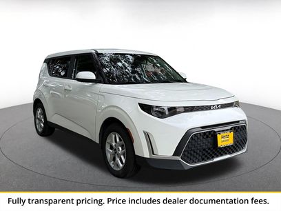 Used 2025 Kia Soul LX w/ LX Technology Package