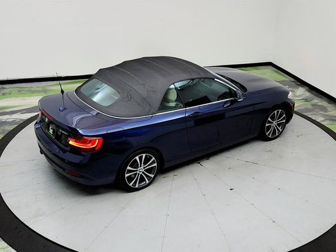 Used 2017 BMW 230i Convertible RWD image 31