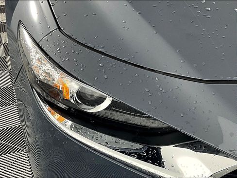 Used 2022 MAZDA MAZDA3 s FWD image 27