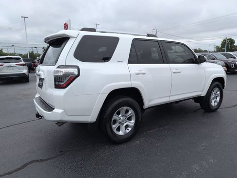 Certified 2024 Toyota 4Runner SR5 Premium w/ Moonroof Package AWD/4WD image 5