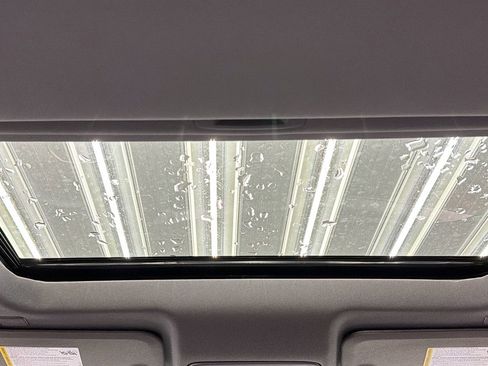 Used 2025 GMC Sierra 3500 Denali w/ Denali Reserve Package AWD/4WD image 47